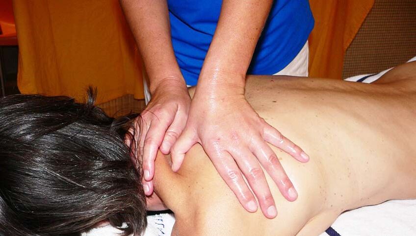Massage session for osteochondosis of the cervical column