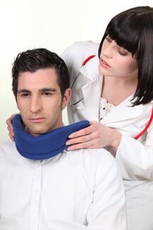 The doctor puts the patient Shaantsz's collar
